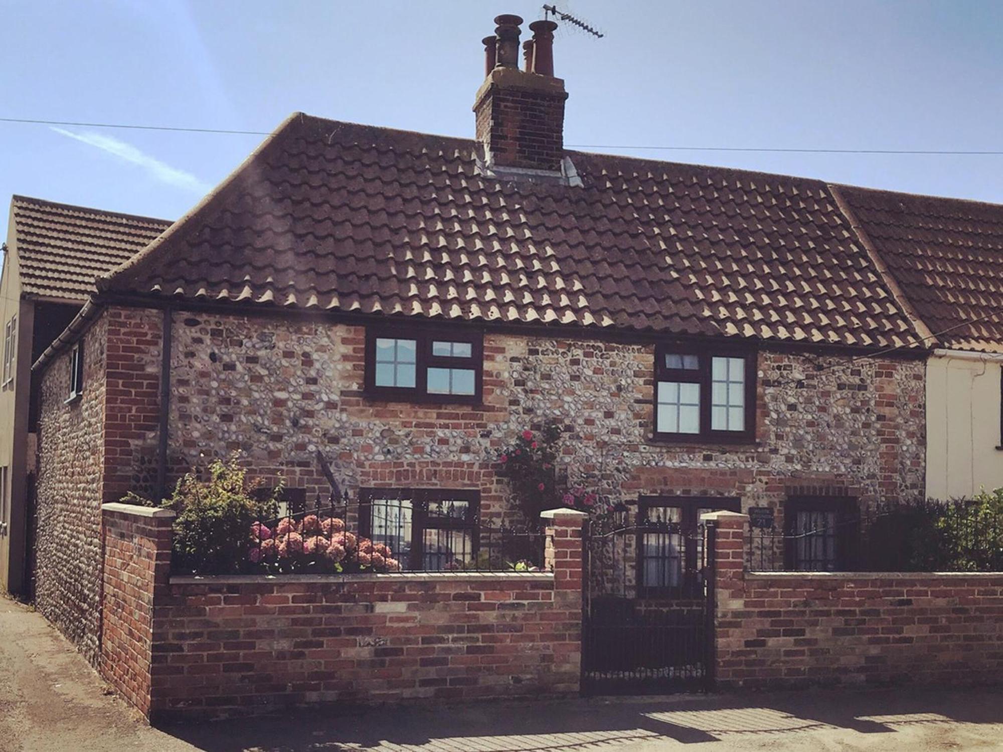 Whitestones Cottage Caister-on-Sea Exterior photo